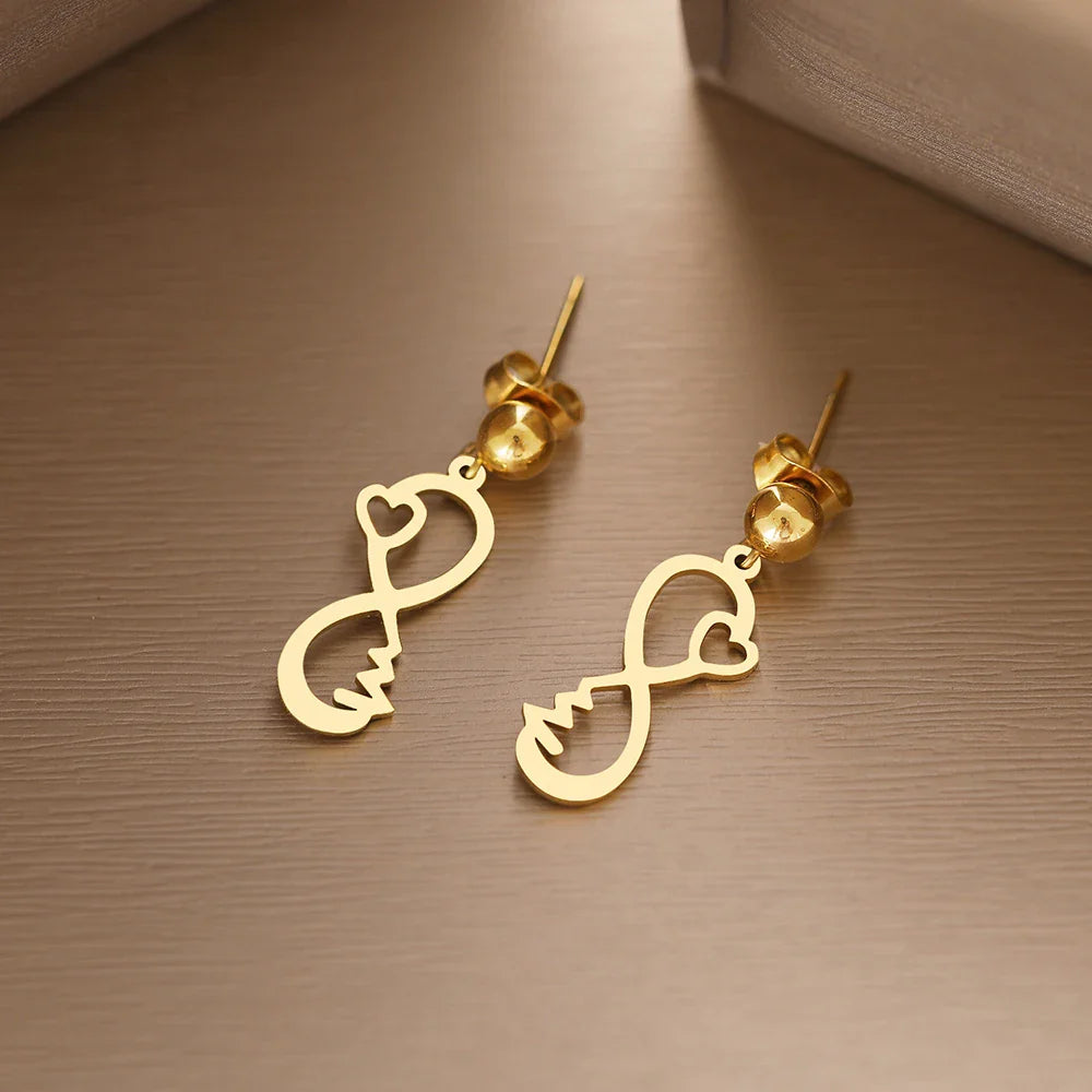 Infinity Heart gold Earrings