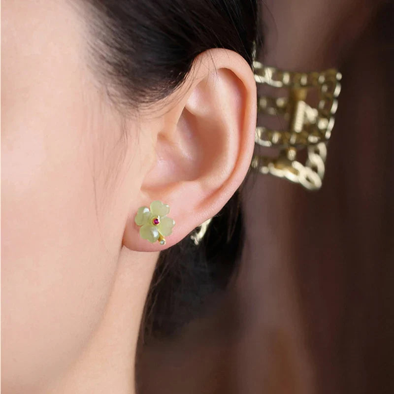 Stud Earrings with 4-Leaf Clover