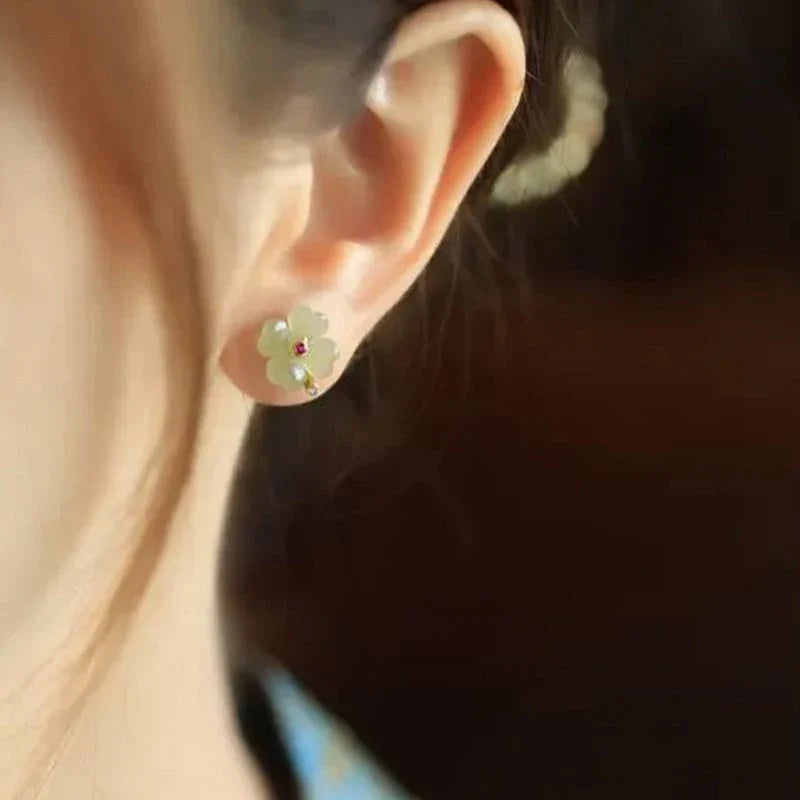 Stud Earrings with 4-Leaf Clover