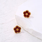 Stud Earrings with 5-Leaf Clover red