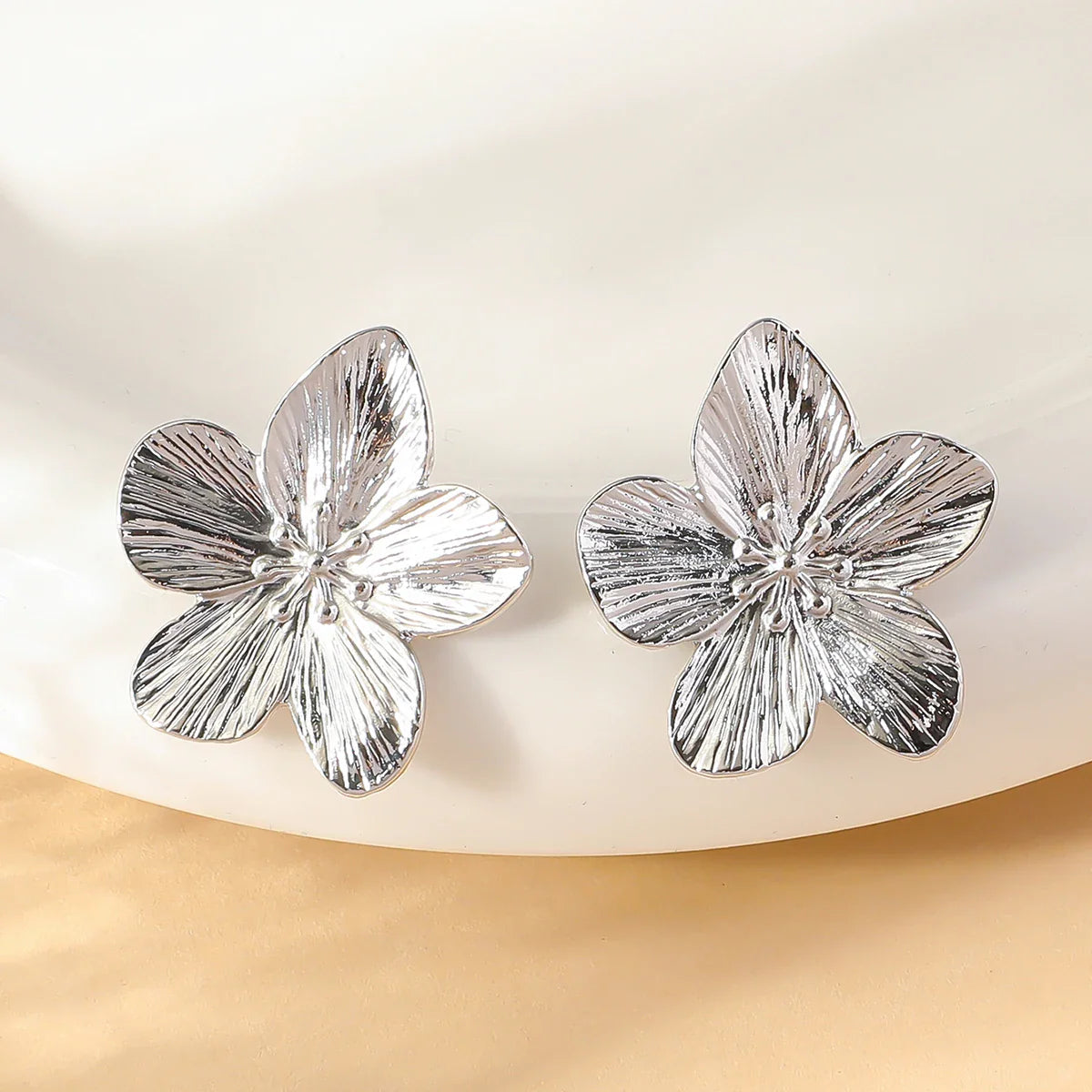 Five Petal Flower Stud Earrings silver