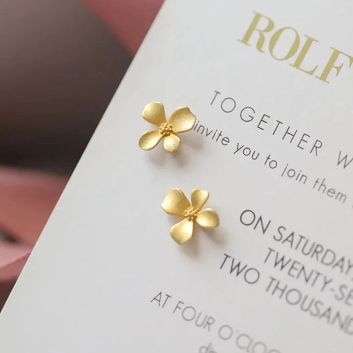 Elegant Flower Stud Earrings