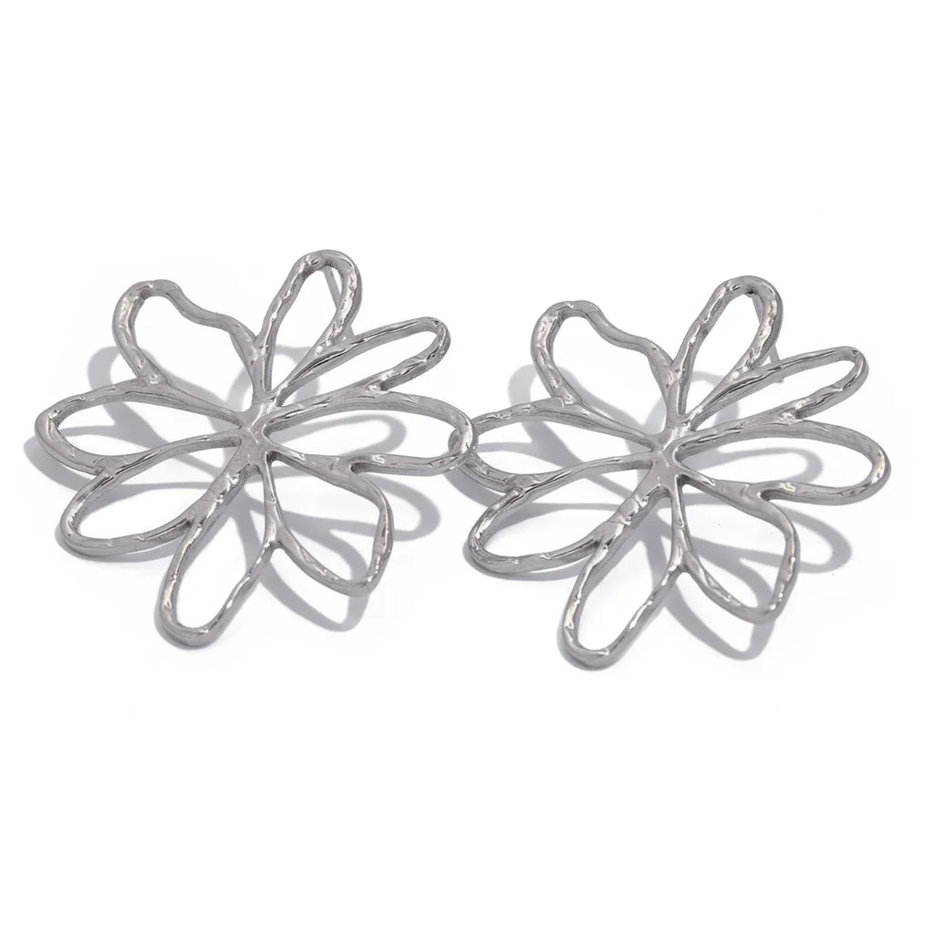 Asymmetric Flower Stud Earrings silver