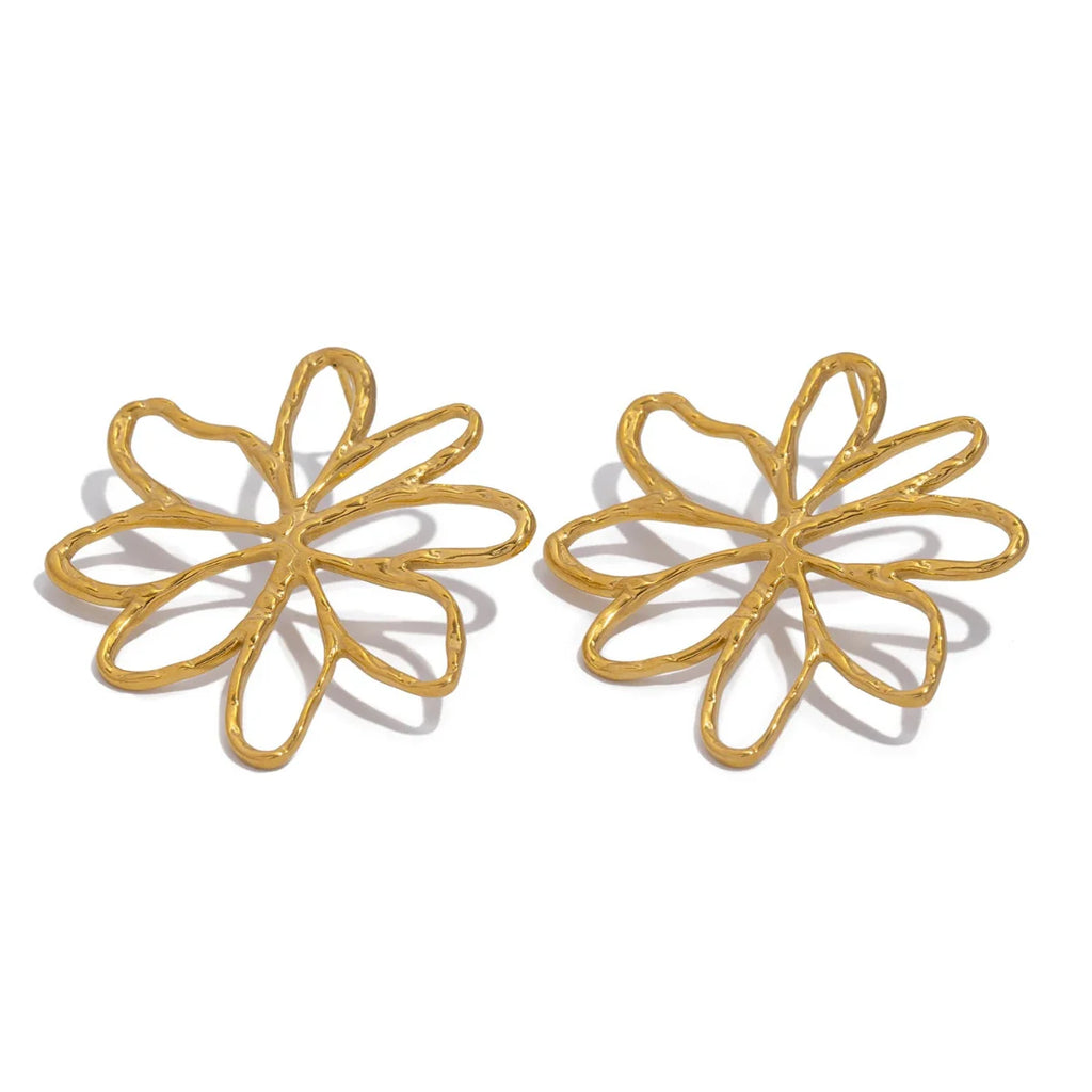 Asymmetric Flower Stud Earrings gold