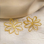 Asymmetric Flower Stud Earrings gold