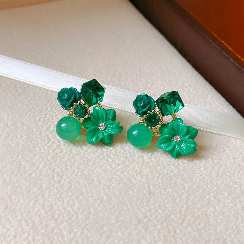 Stud Earrings Flower and Green Pearl 1