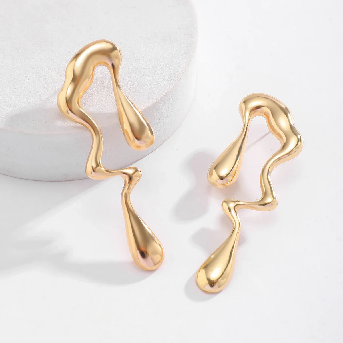 Asymmetric Water Drop Stud Earrings gold