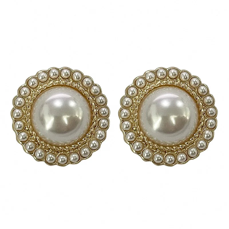 Vintage Stud Earrings with Pearl