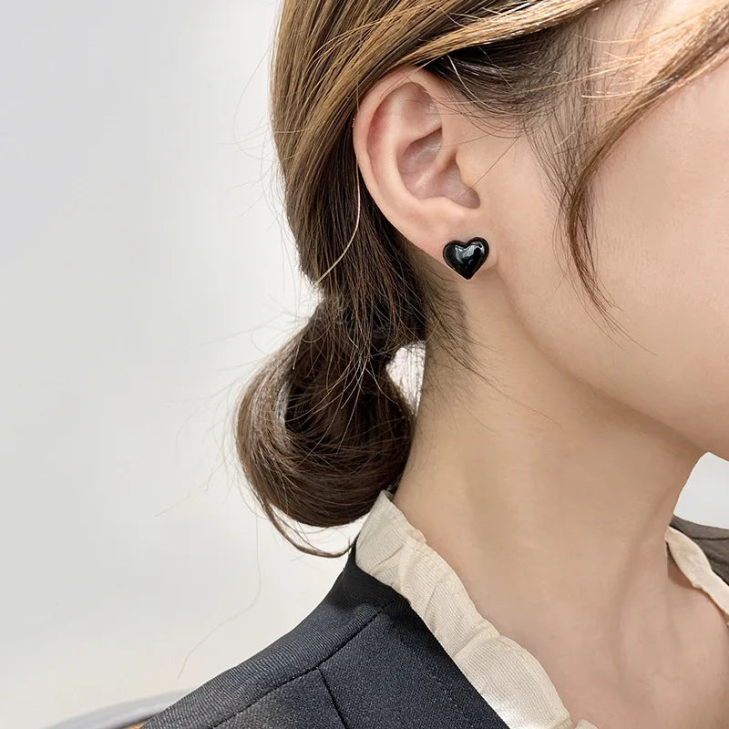 Women's Heart Stud Earrings black