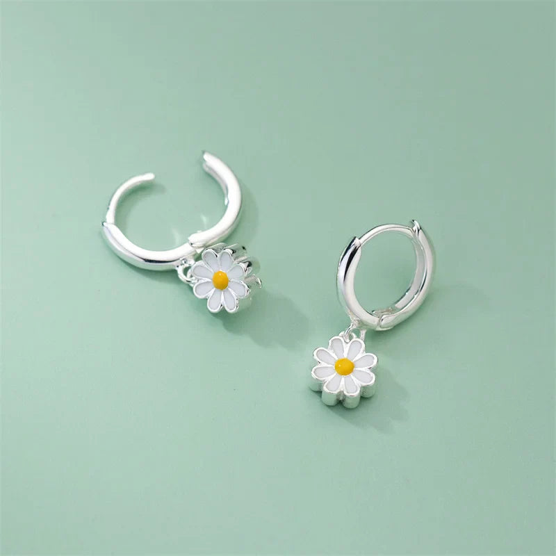 Daisy Flower Hoop Earrings a