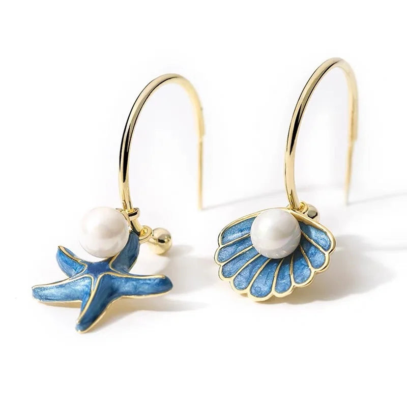 Boucles d'oreilles émaillées coquillage et perle bleu