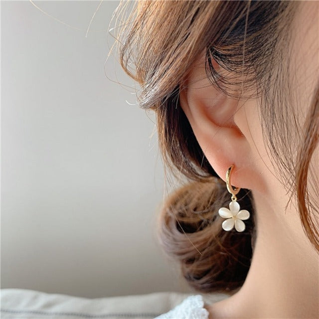Boucles d'Oreilles Fleur Opale