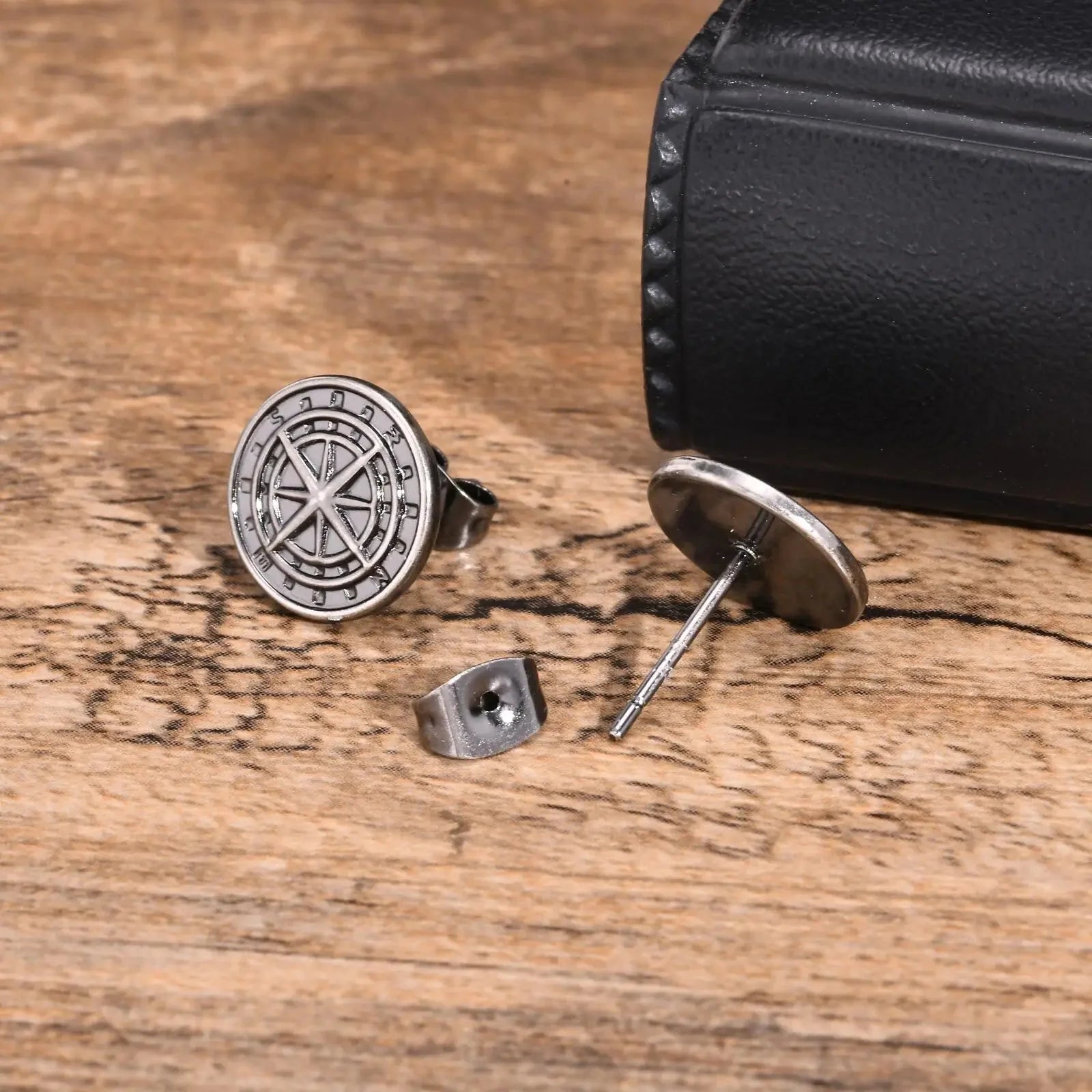 Men's Earrings Compass Rose of the Winds gray