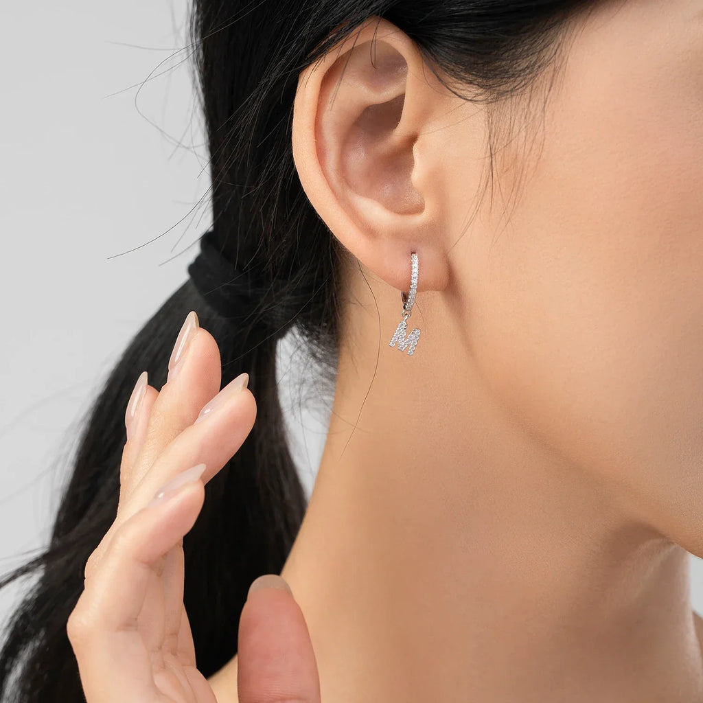 Boucles d'oreilles créoles avec initiale