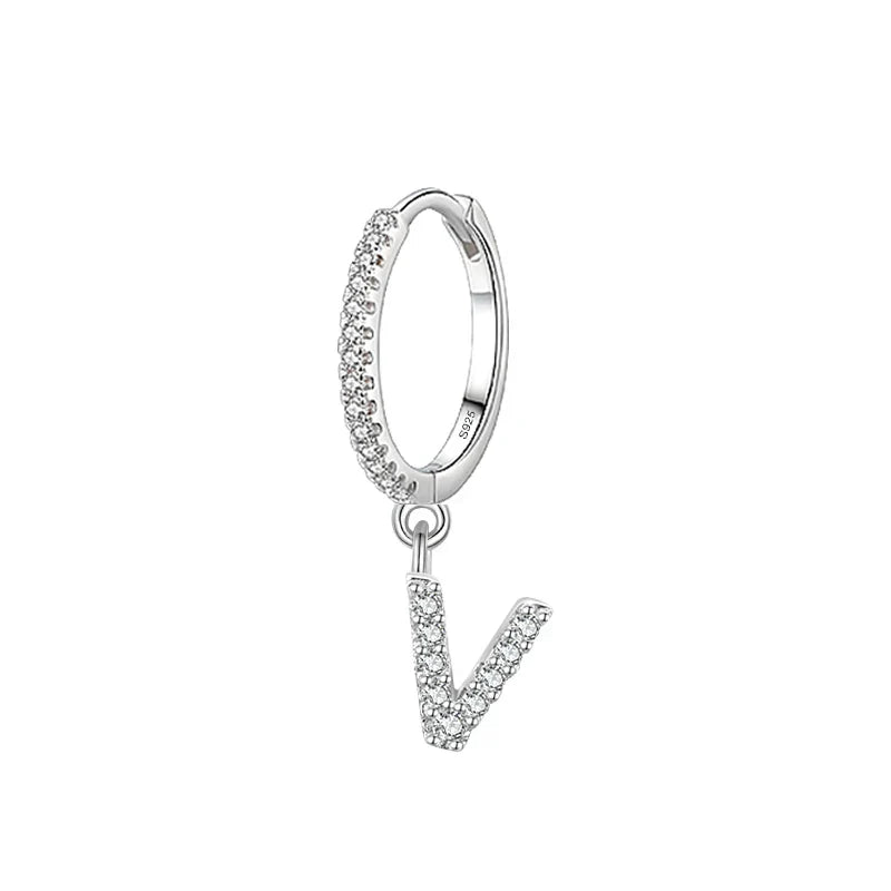 Boucles d'oreilles créoles avec initiale v