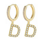 Boucles d'oreilles créoles avec initiale femme d