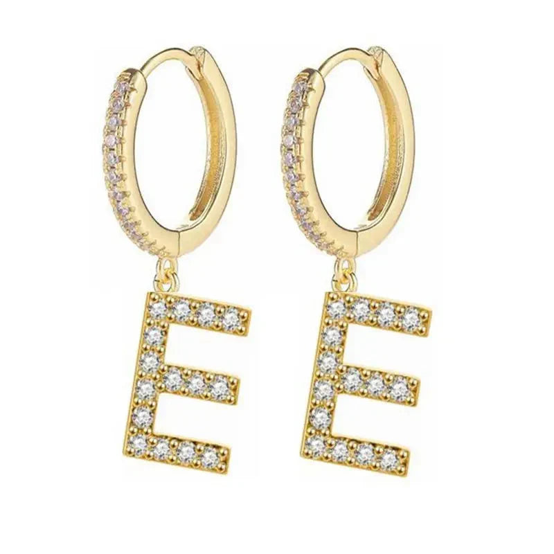 Boucles d'oreilles créoles avec initiale femme e