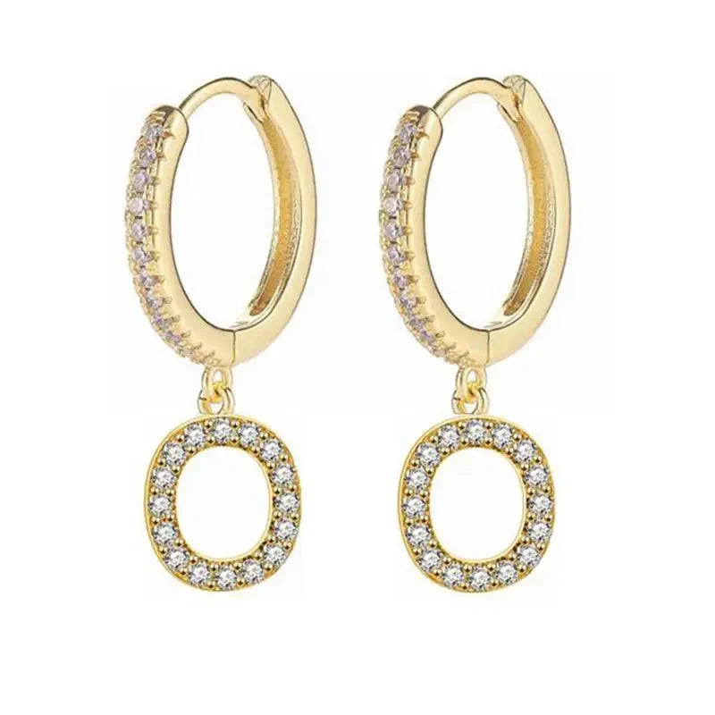 Boucles d'oreilles créoles avec initiale femme o
