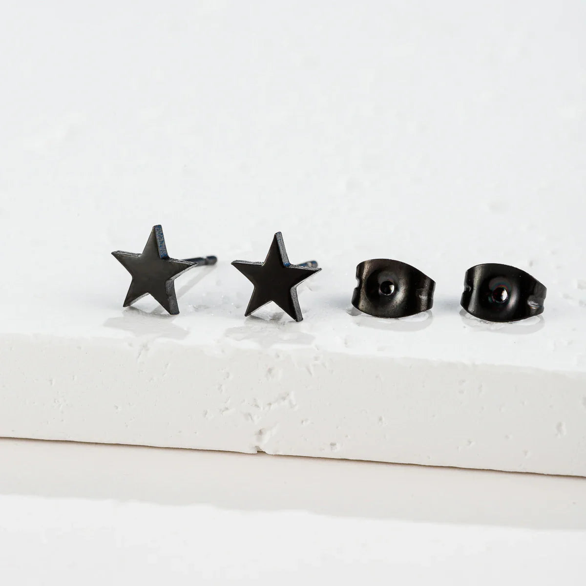 Light Star Stud Earrings black