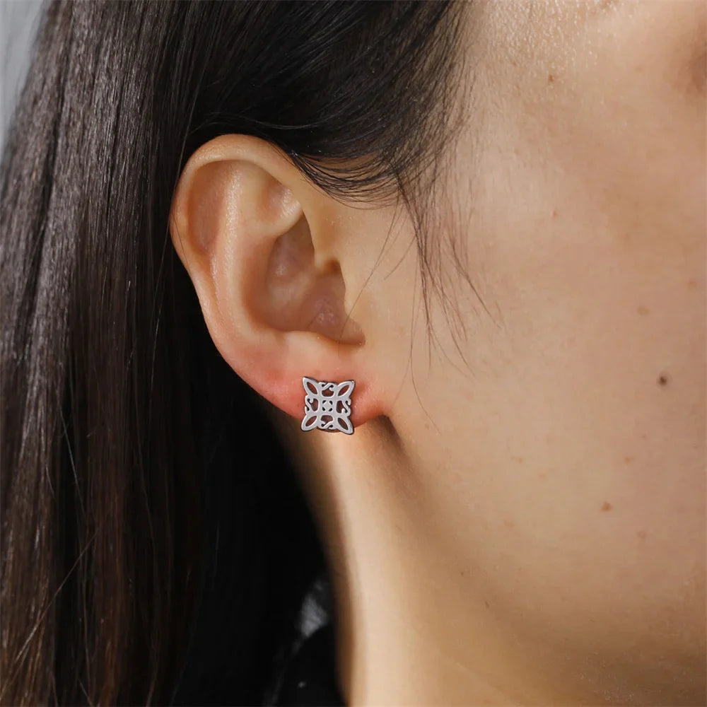Witch Knot Earrings Women's Wiccan Protection Studs silver