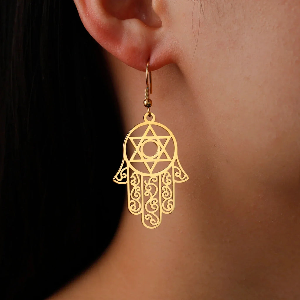 Boucles d'oreilles pendantes avec le symbole juif de protection main de Fatma et étoile de David or