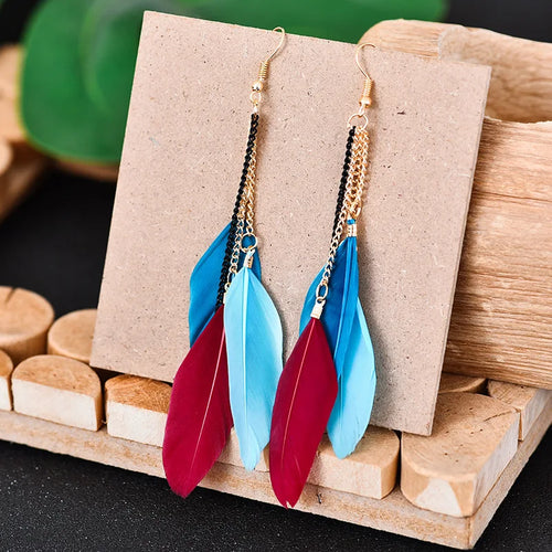 Dangling Earrings with Colored Feathers 4