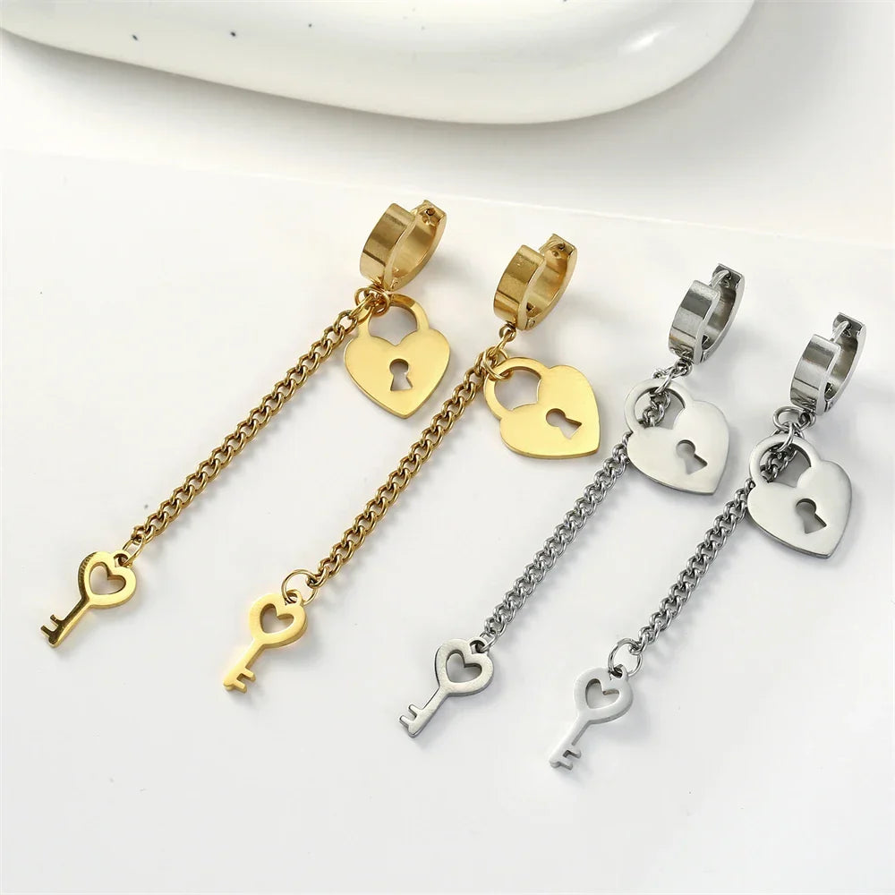 Boucles d'oreilles pendantes clef et cadenas or