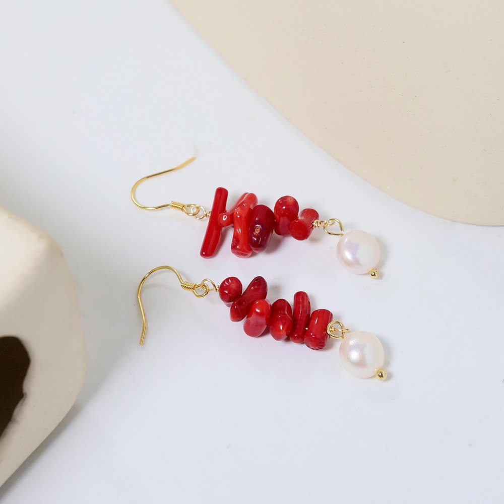 Boucles d'Oreilles Pendantes Corail avec Perles