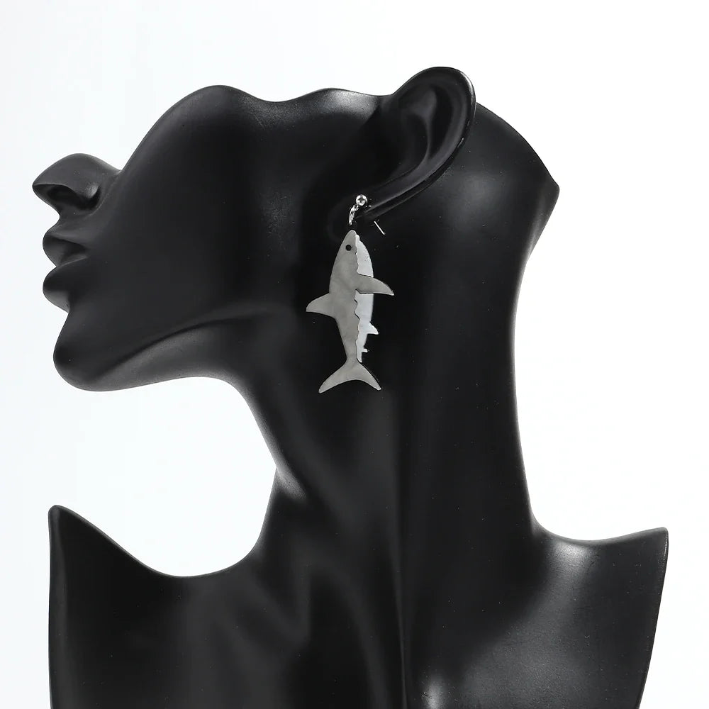 Boucles d'oreilles pendantes en forme de requin