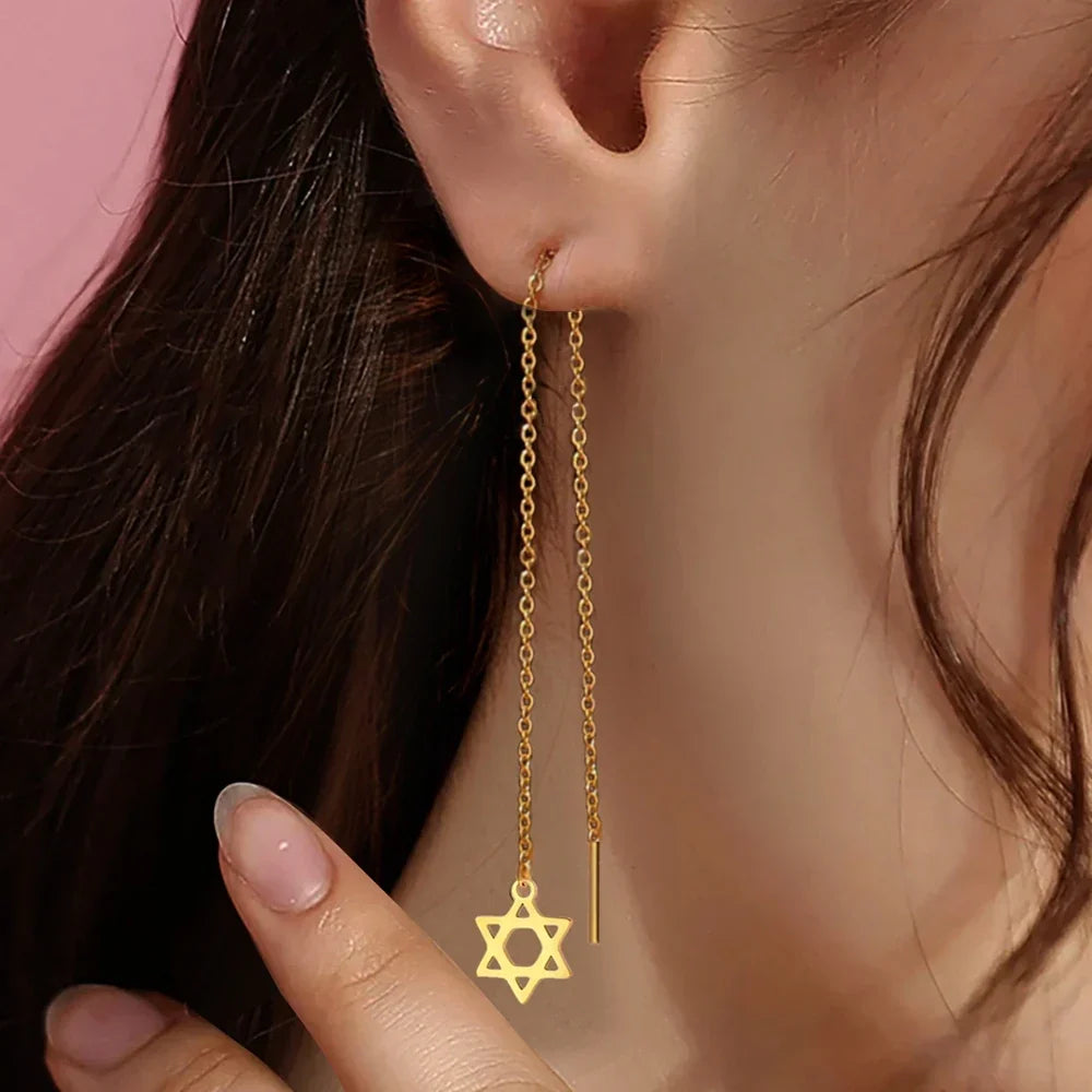 Boucles d'oreilles pendantes longues avec l'étoile de David symbole juif or