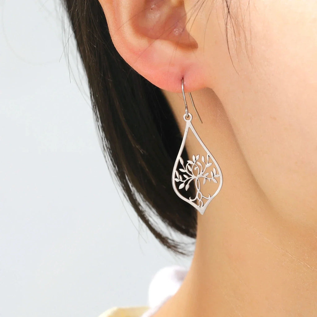 Oval Hanging Earrings Tree of Life silver