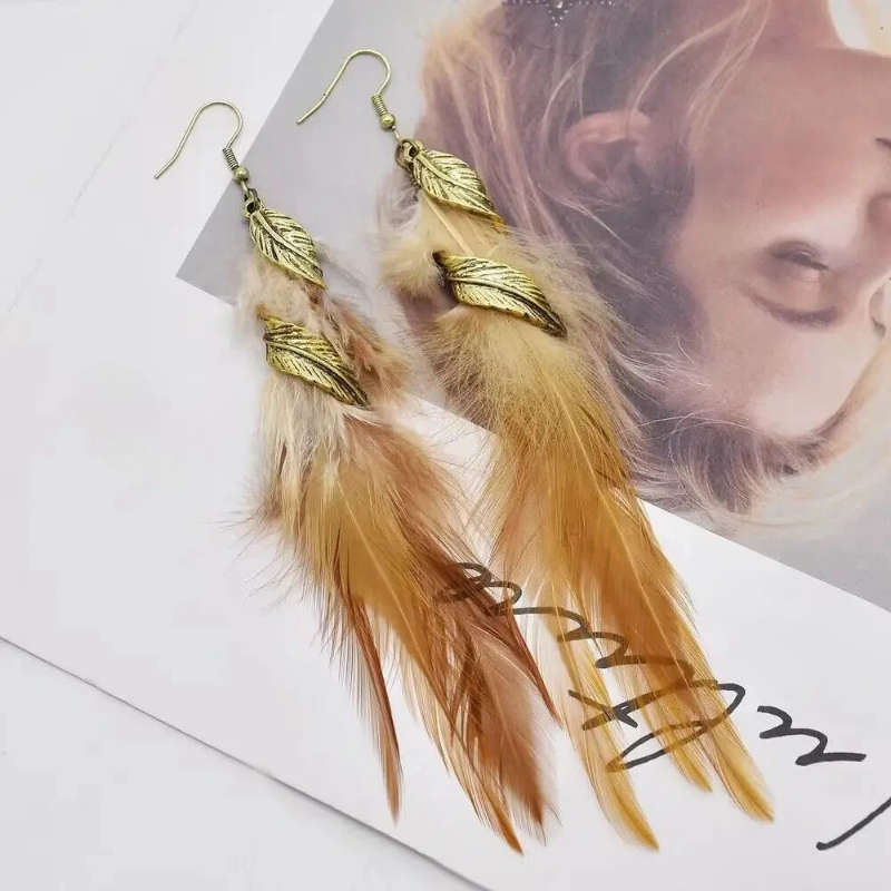Stylish Dangling Feather Earrings 6