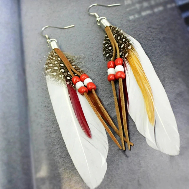 Boucles d'oreilles plumes style Apaches blanc