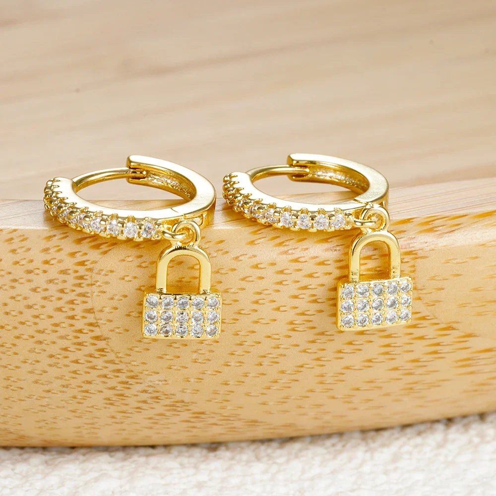 Boucles d'oreilles créoles clef et cadenas avec strass or