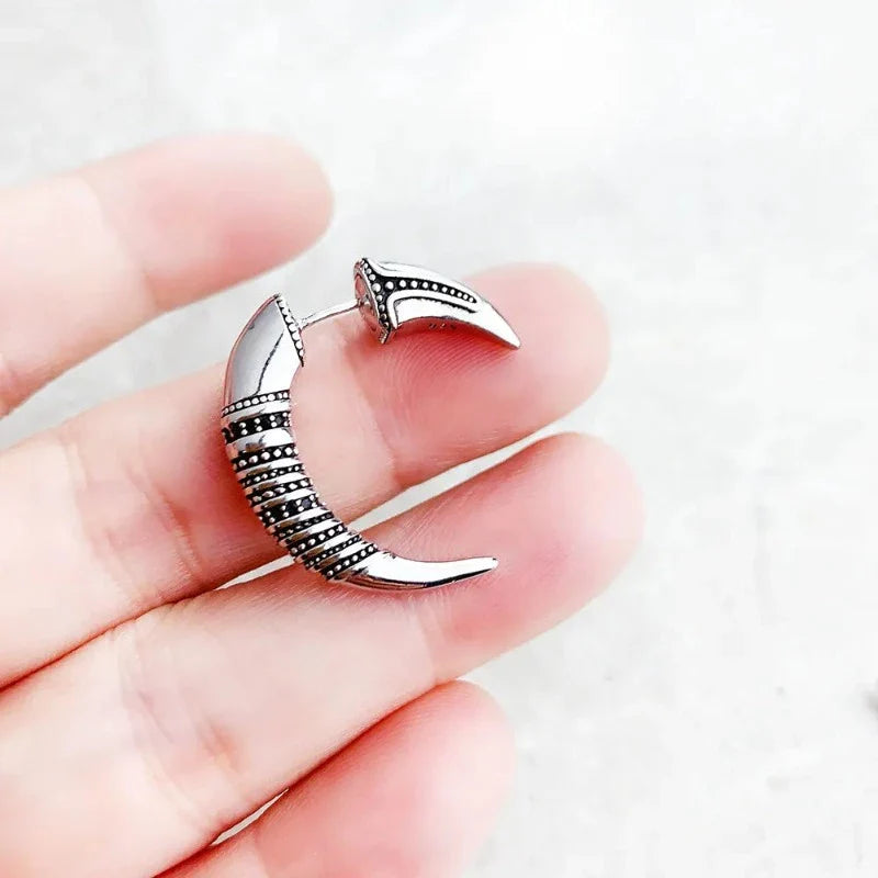 Silver Claw Earrings - Exception®