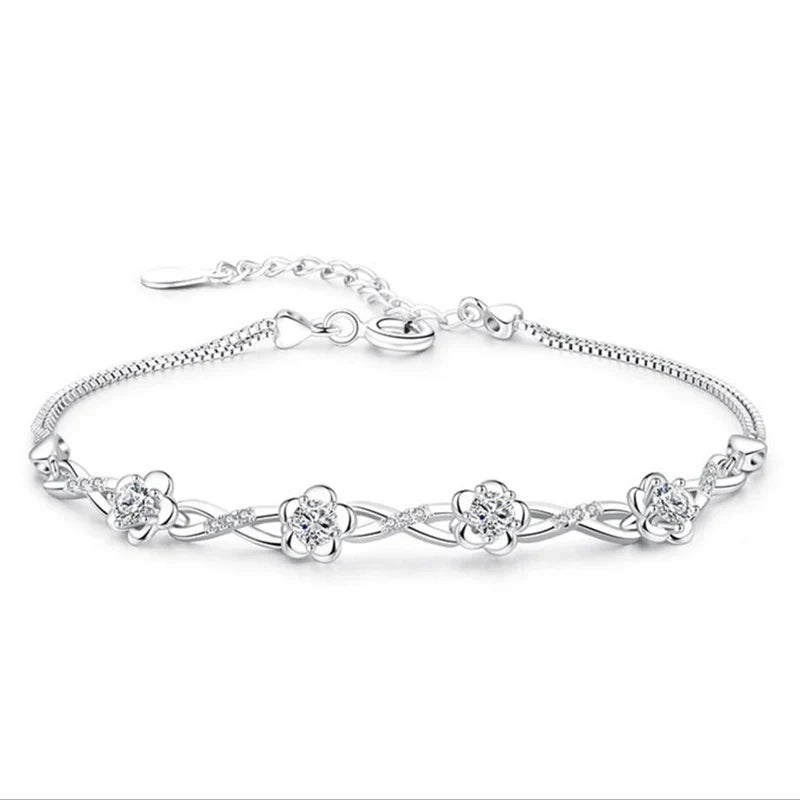 Bracelet with Fine Flowers in White Zircon