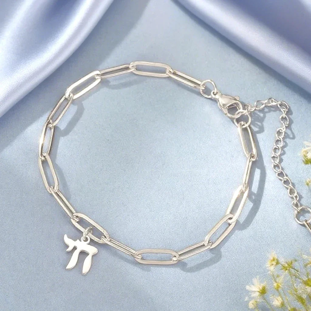 Bracelet avec le symbole de vie juive Chai argent