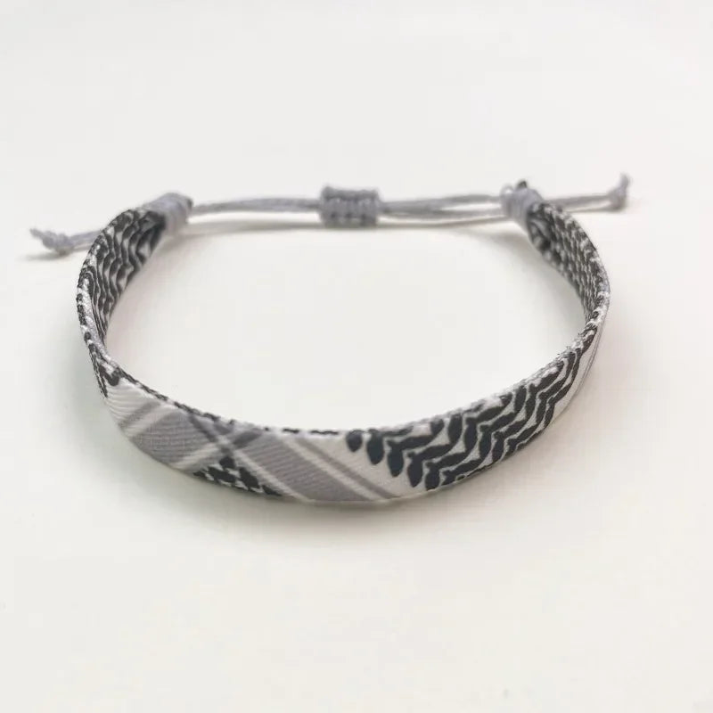 Bracelet avec motifs géométriques Keffiye arabe gris