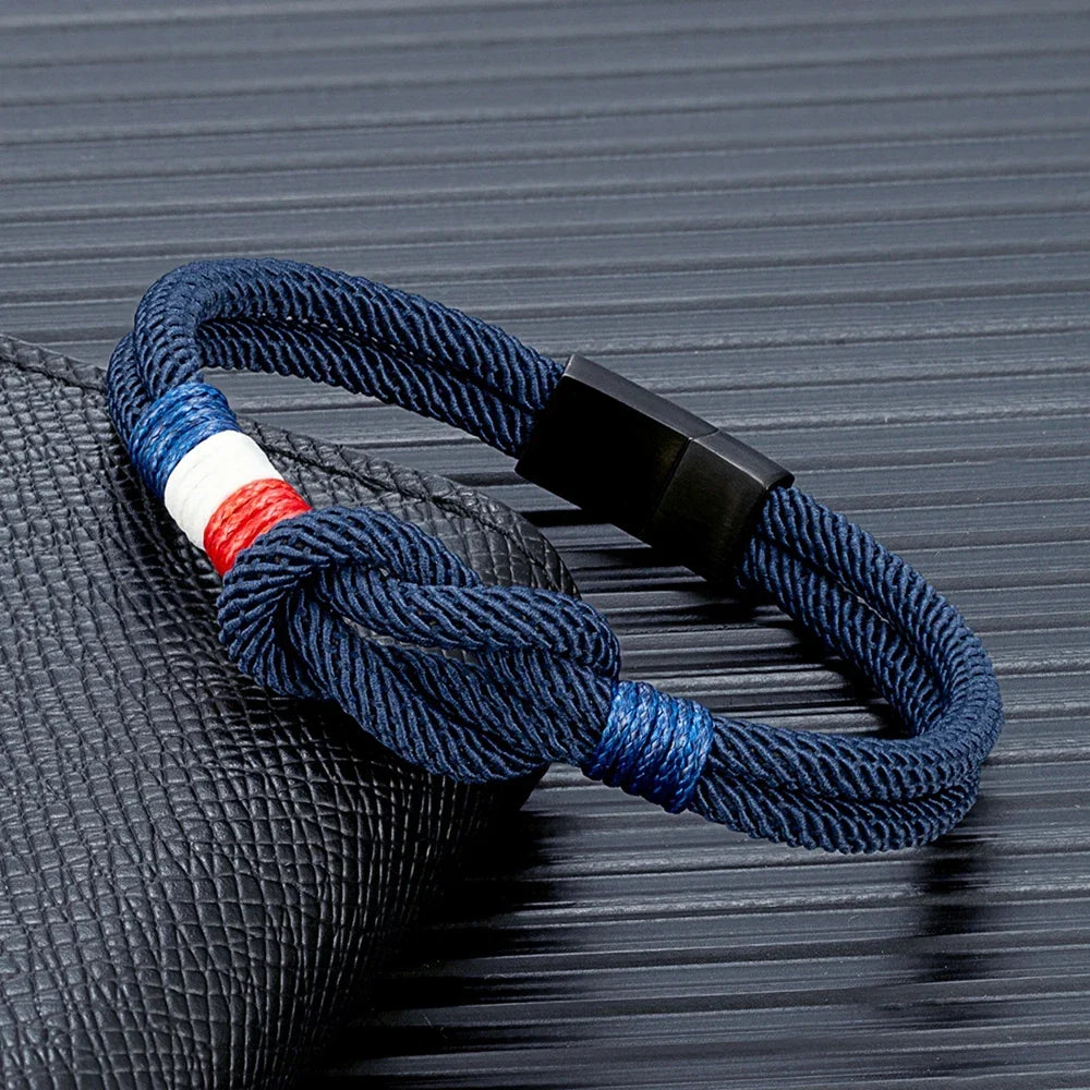 Bracelet avec noeud en corde bleu marine