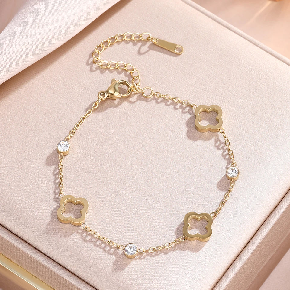 Bracelet with 4-Leaf Clovers with Gold Zircon