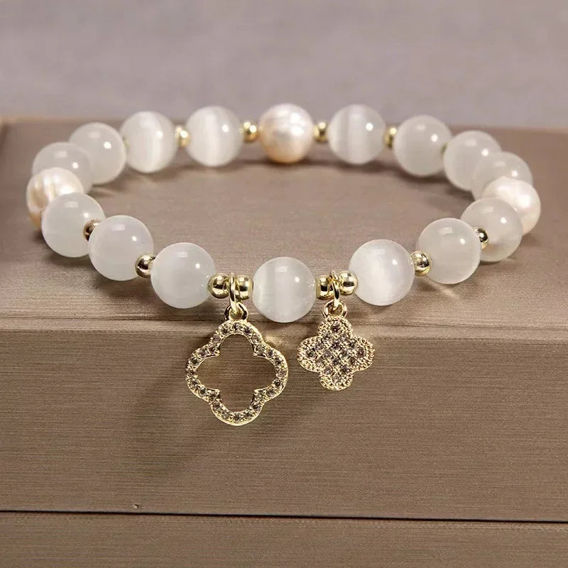 Bracelet en Perles avec Trèfles à 4 Feuilles