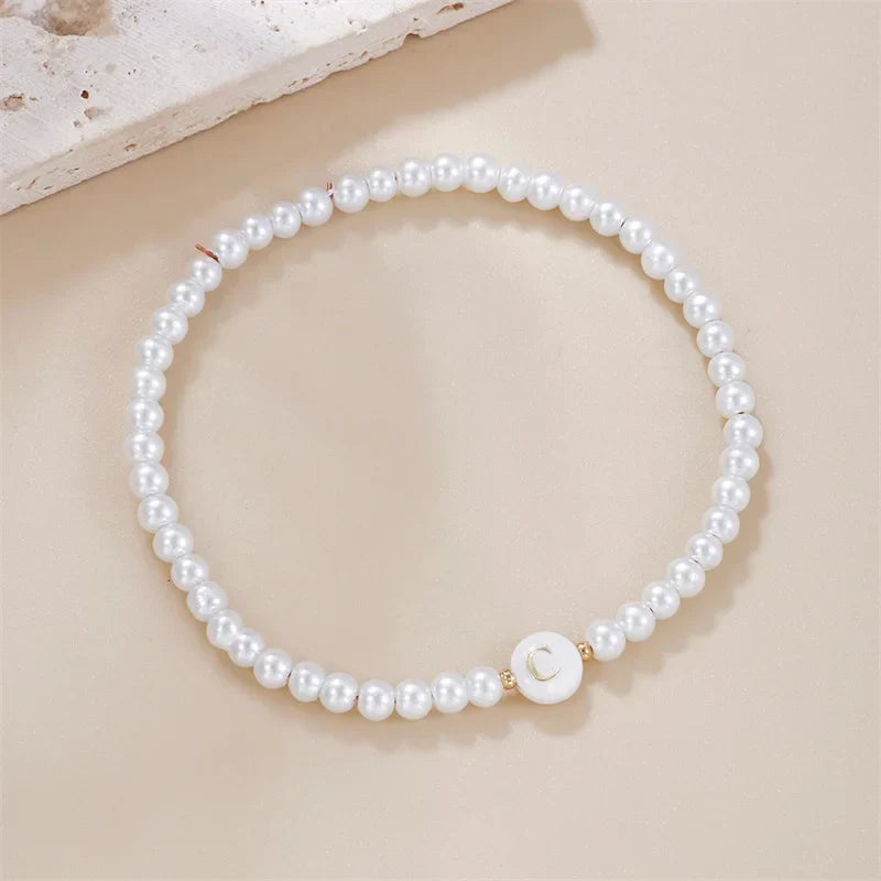 Bracelet blanc initiale c