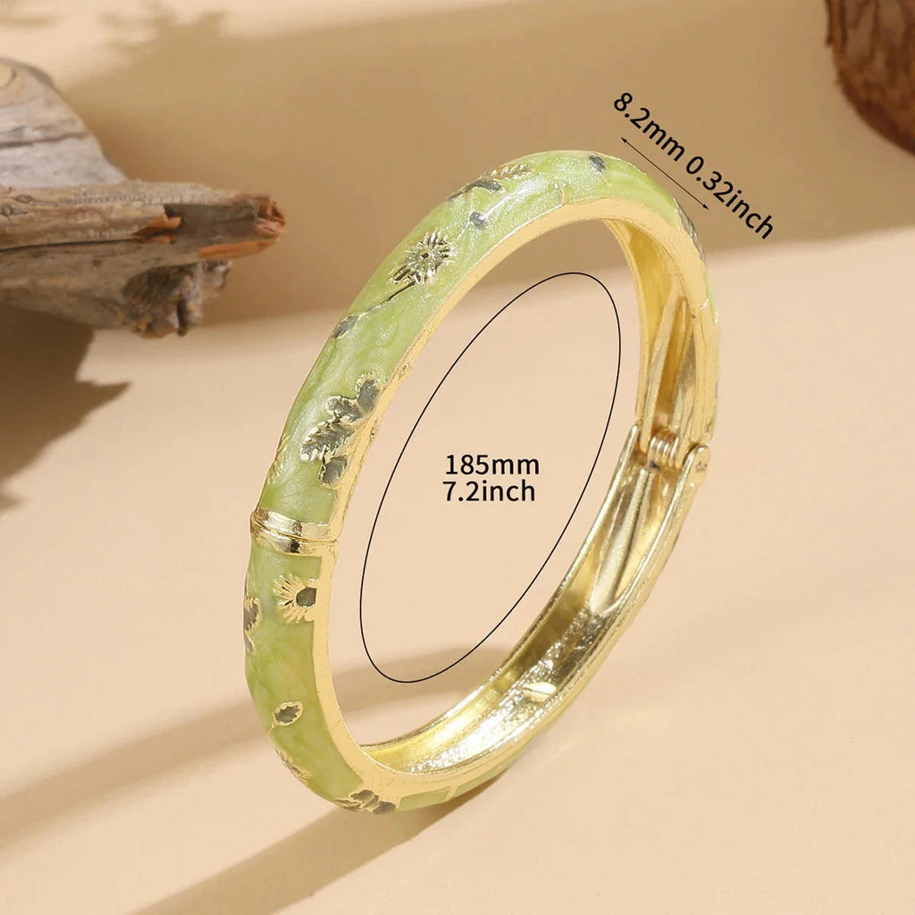 Colorful Bracelet with Flowers