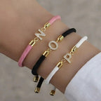 Bracelet coloré avec initiale en strass - lettre