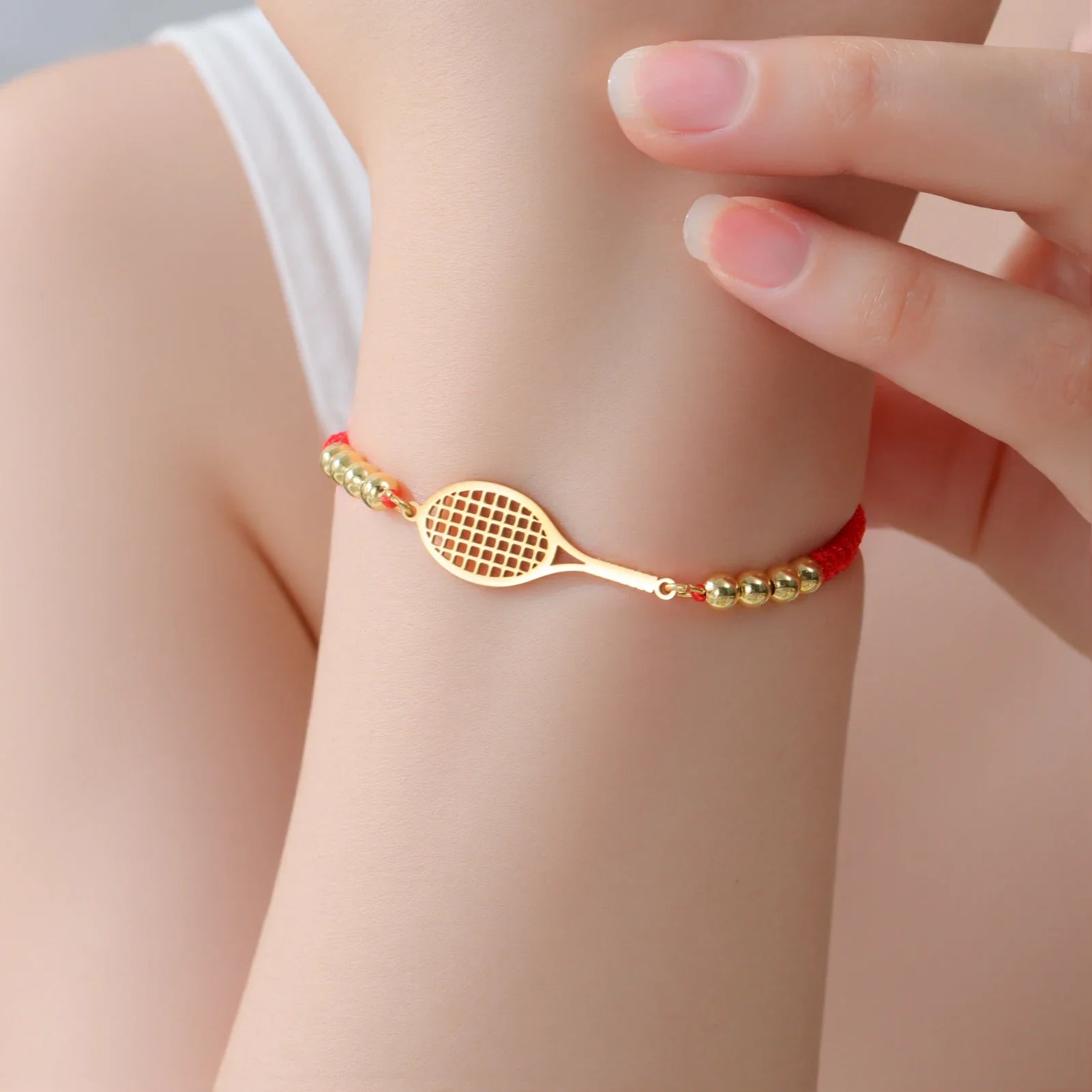 Short tennis bracelet 