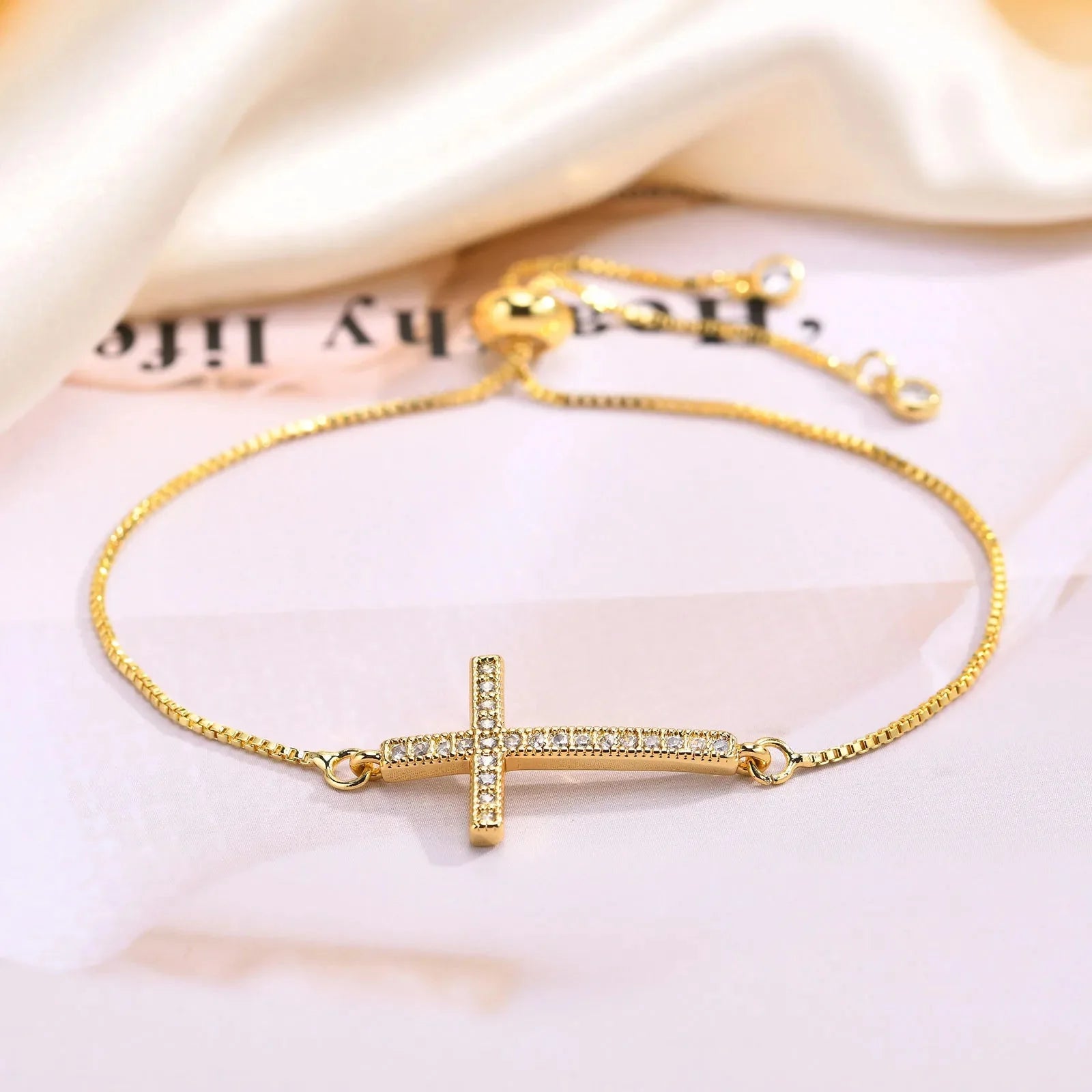 Bracelet Croix Chrétienne Zircon Femme