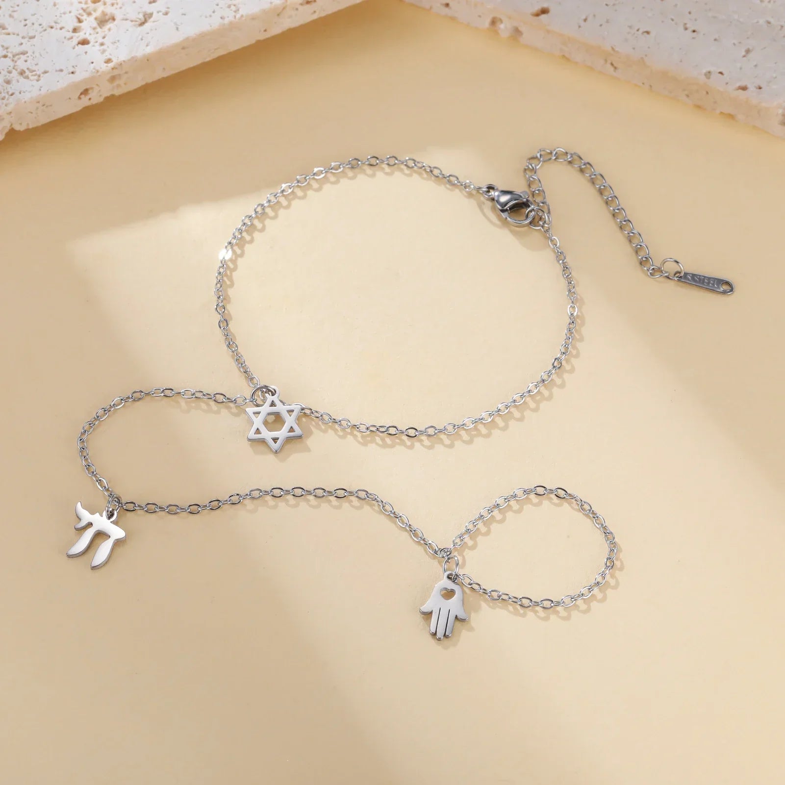 Bracelet de main et doigt avec pendentifs de protection juifs Chai, étoile de David et main de Fatma étoile argent