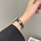 Bracelet de remplacement pour Apple Watch - design trèfle noir