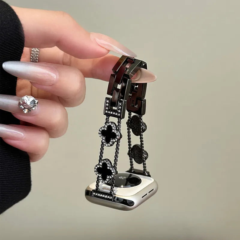 Bracelet de remplacement pour Apple Watch - design trèfle noir