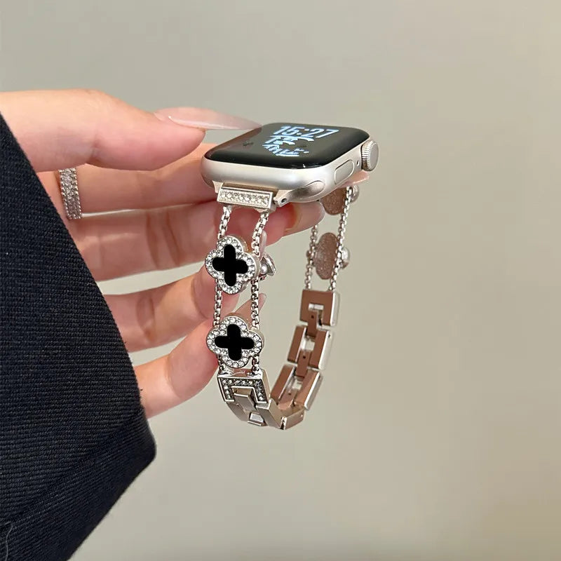 Bracelet de remplacement pour Apple Watch - design trèfle argent